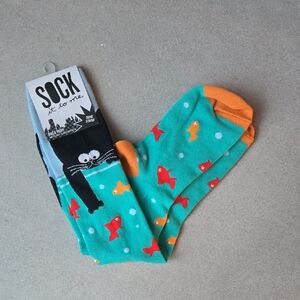 Sock It to Me Women's Cat and Fish Socks - Black and Teal